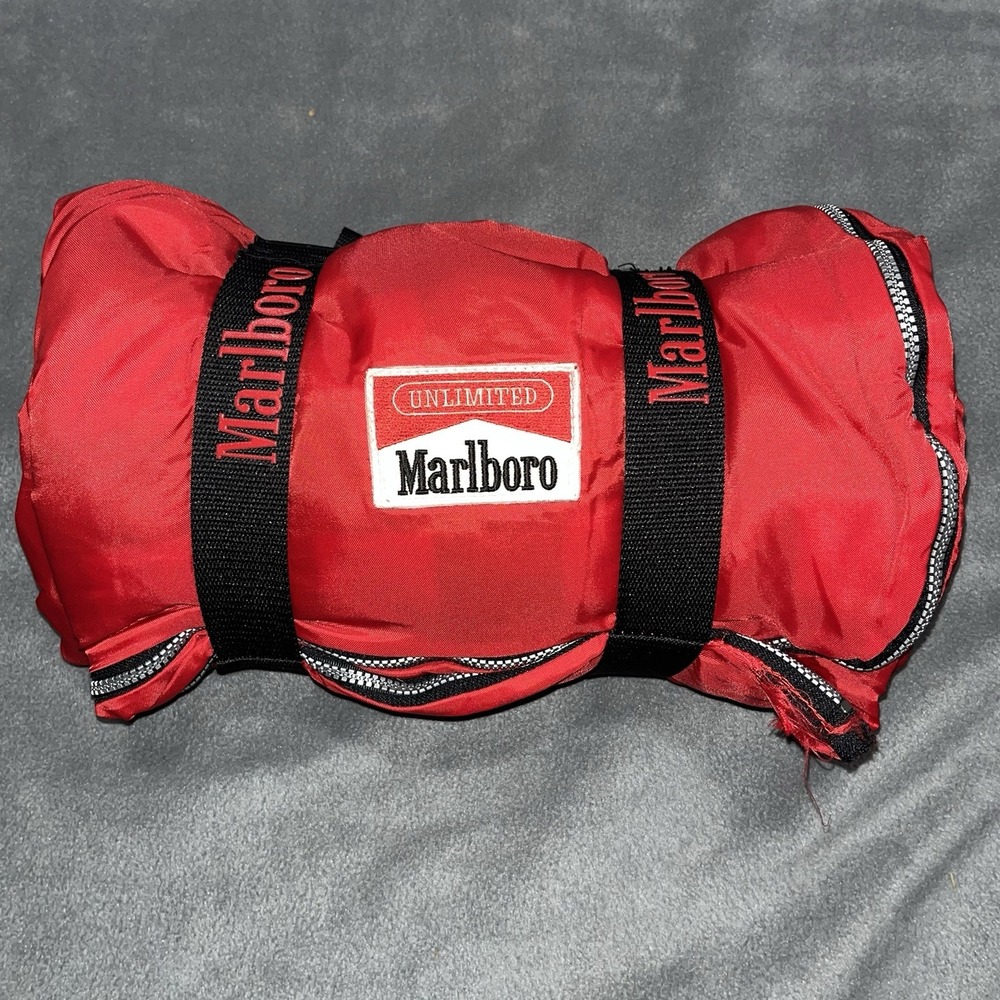 Marlboro Unlimited Sleeping Bag Bed Roll Plaid Fleece Lined Red Vintage‎